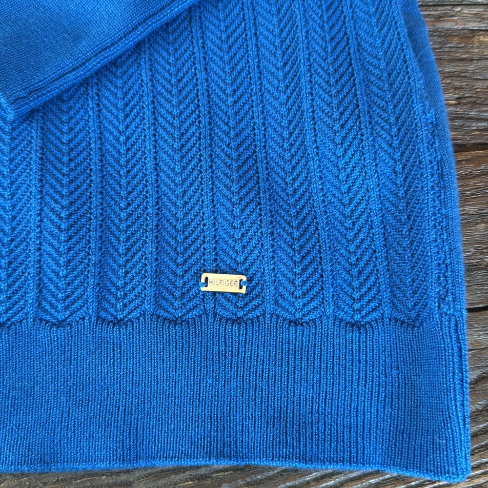 Tommy Hilfiger royal blue high neck shoulder buttoned sweater NWT size Small - Picture 9 of 10